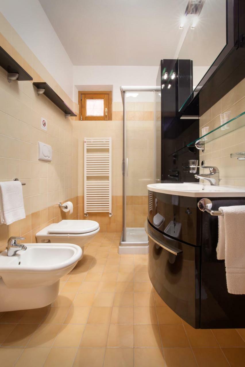 Casa Minerva Apartment Albisano Bagian luar foto