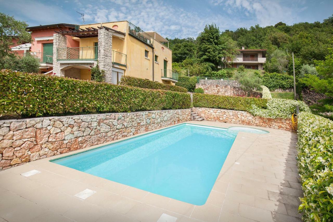 Casa Minerva Apartment Albisano Bagian luar foto